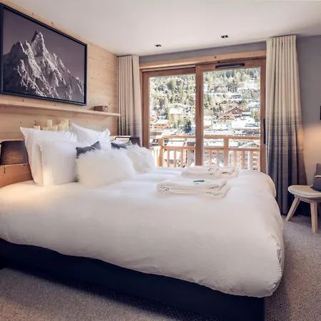 Chalet Zermatt: A Serene Sanctuary At The Edge 木屋 *